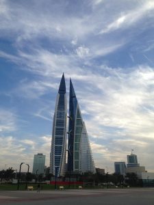 تقرير عن السياحة في دولة البحرين مع الشرح بالانجليزية والعربية