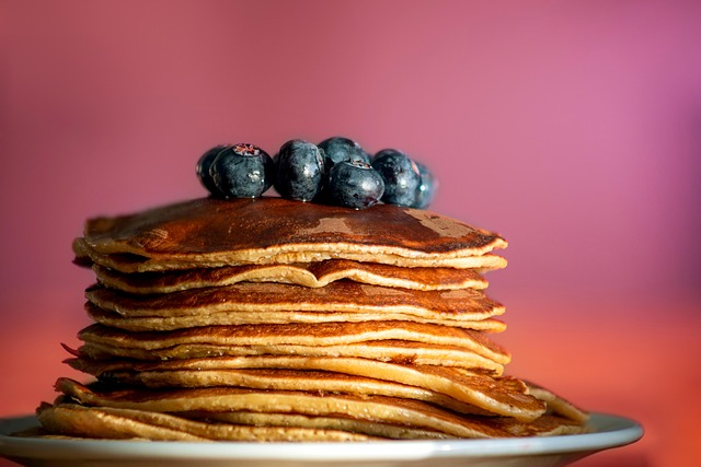 برجراف عن كيف تصنع pancakes بالخطوات بالانجليزي ومترجمة للعربي