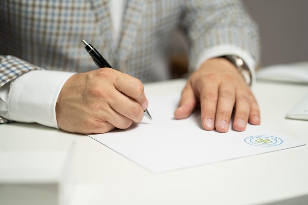 نموذج عام لعقد طلاق مع النص العربي والانجليزي