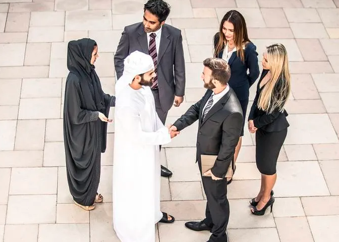 كيف افتح شركة في دبي