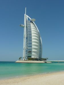 الاستثمار في الإمارات | كيف تستثمر في الإمارات بسهولة؟